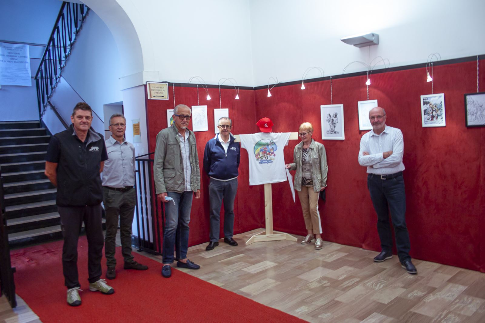Il disegno della maglietta del Giro del Lago di Santa Croce 2020